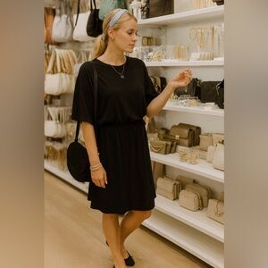 Old Navy Linen Blend Black Short Sleeve Dress, cinch cord waist, crew neck 🖤